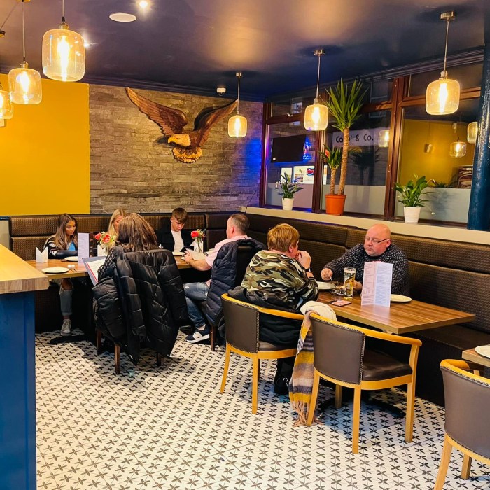 Aroma Bar & Restaurant Happy Customers in Broxburn